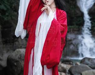 秀人网 - 黄歆苑和她的网袜图包，这可是对生活的另一种“分享”方式哦！