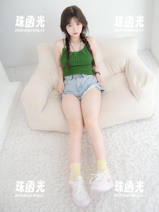 紧急企划-见希 紧急企划 - 见希的甜心写真又更新了,这种甜蜜简直让人无言以对!