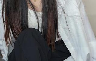 绮梦摄影 - 这组小艺的美脚写真，真是让人沉醉，咋办，太好看了。
