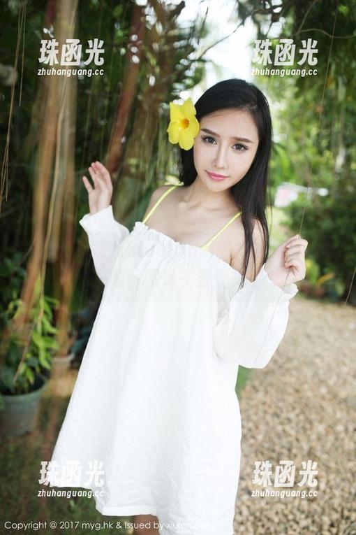 美媛馆-妮儿Bluelabel 美媛馆 - 妮儿Bluelabel的户外,翻遍每一帧,眼珠子都快掉了