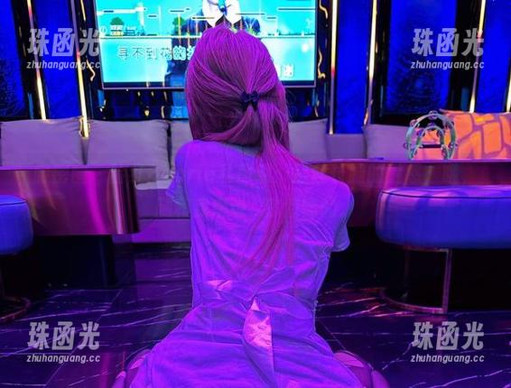 脸红Dearie 微密圈 - 脸红Dearie私房照:黑丝长腿的魅惑,哦,腿和我来说...你们懂的。
