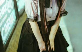 从网盘下载落落Raku的CITYGIRL，连街角的咖啡店都要对你投来赞赏的目光！