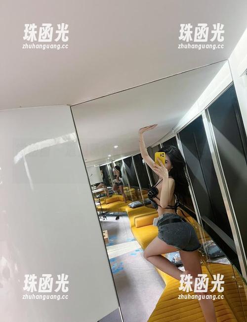 葛征 微密圈 - 遇见葛征的天使?先下载他的写真集再说!