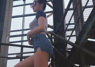 微密圈 - 这里有陈佩奇的私房美图，随便感受一下韵味少妇的优雅与意味。