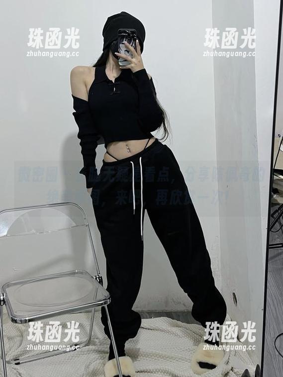微密圈 - 长腿无疑是看点，分享陈佩奇的绝美原图，来吧，再欣赏一次！