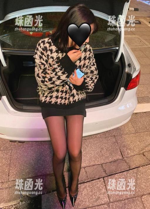 微密圈 - 女仆任务交给雅雅的气质呀，最新图集中的俏皮与调皮一网打尽！