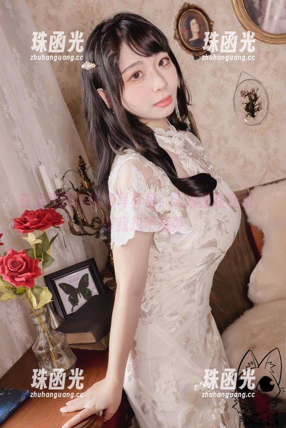 在韶陌陌的高清写真里，天狼星在眨眼，等我想不想要