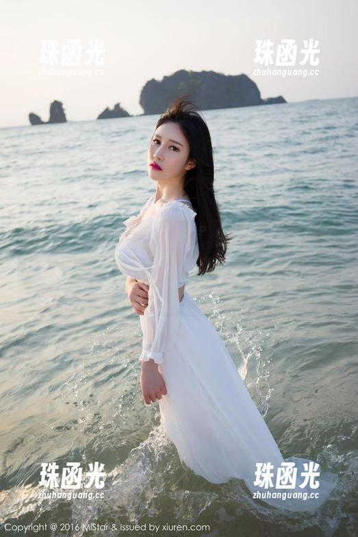魅妍社 - 余心曼“女友”的美图分享来了，心里默默许下愿望，来个爱心满分的告白吧！