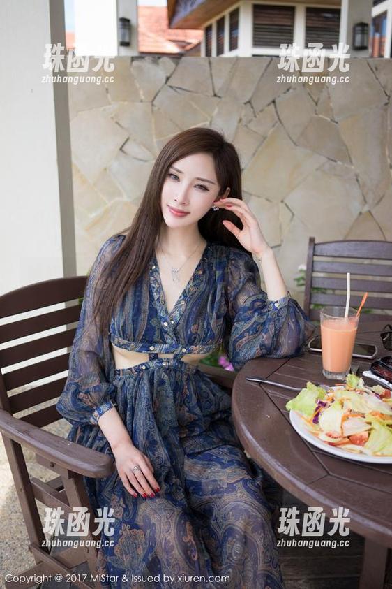 魅妍社-小热巴 魅妍社 - 私房写真大讨论,小热巴短裤果然是腿的最佳伴侣!