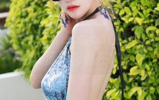 魅妍社 - 赵欢颜Jessica在泳池里加戏了-原来资源都藏在水面下